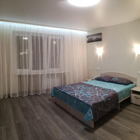 Новая Квартира На Пр. Соборном Возле Зну Zaporizhia Exterior foto